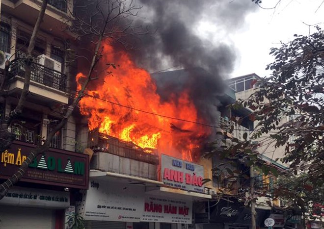 bat-mi-nhung-bi-an-ve-giac-mo-chay-nha-156