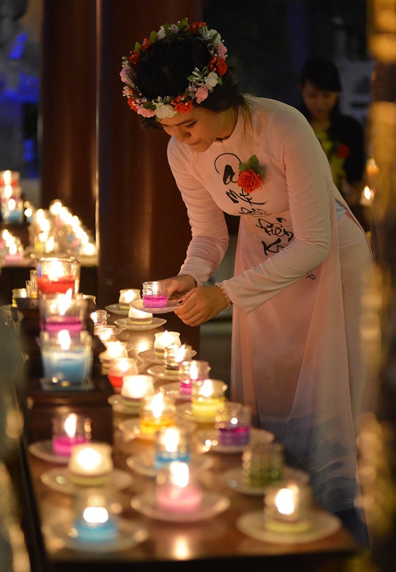 18-tuyet-doi-khong-nen-lam-trong-thang-7-neu-nhu-ban-khong-muon-ruoc-hoa-vao-nha-196