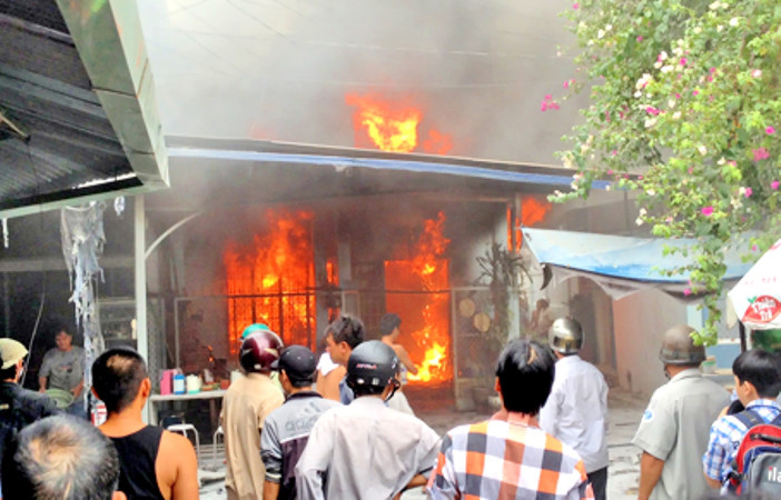 giai-ma-giac-mo-chay-nha-giac-mo-nay-mang-y-nghia-gi-157