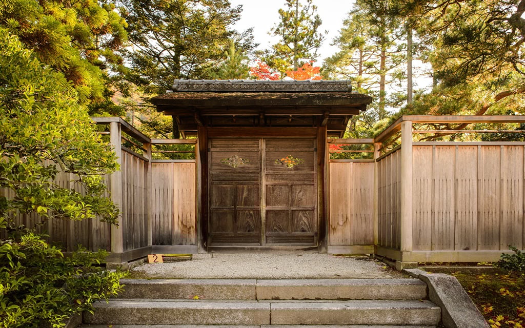 huong-dan-lua-chon-kich-thuoc-cua-cong-hop-phong-thuy-133